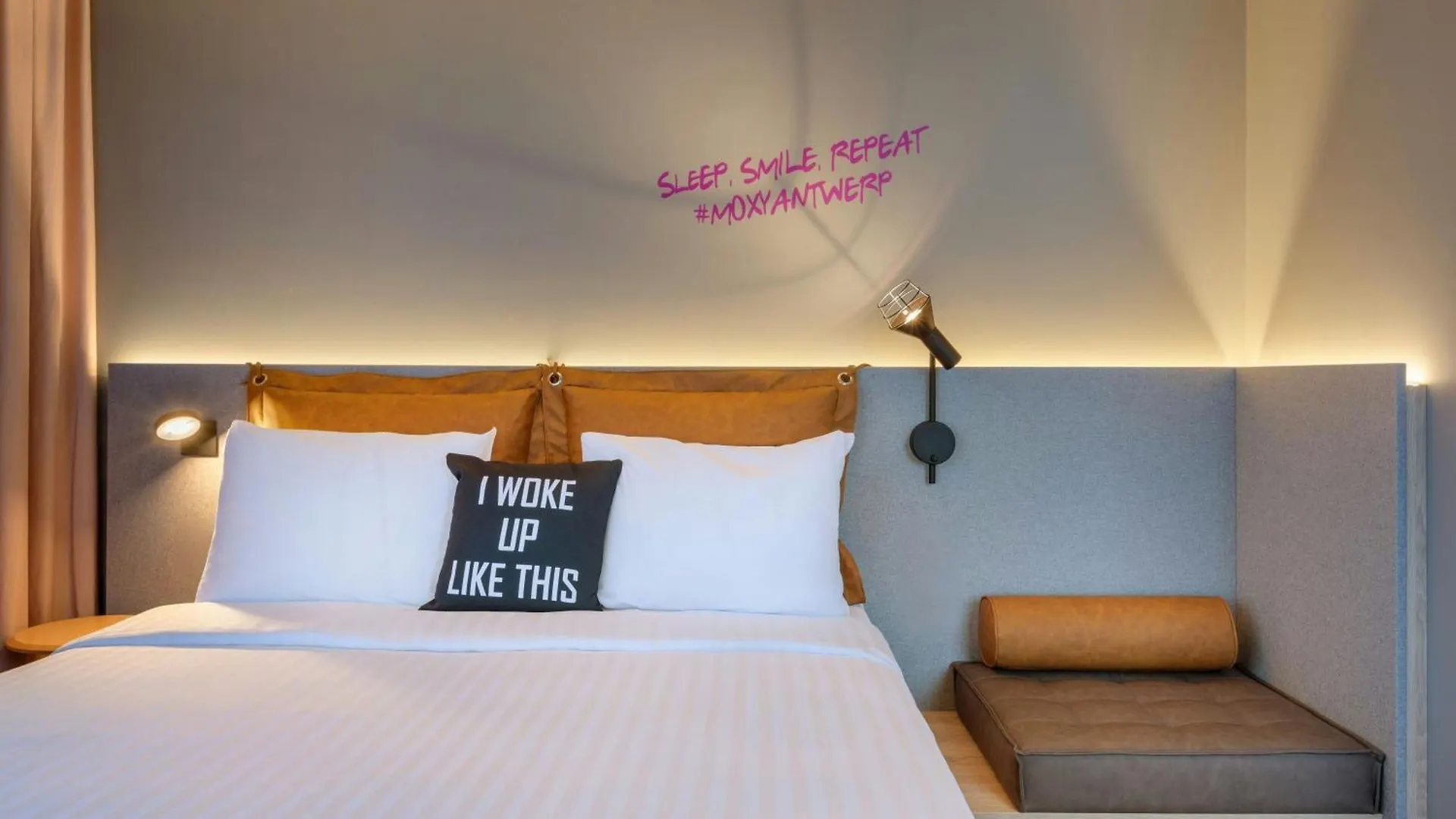 Hotel Moxy Antwerpen Belgien